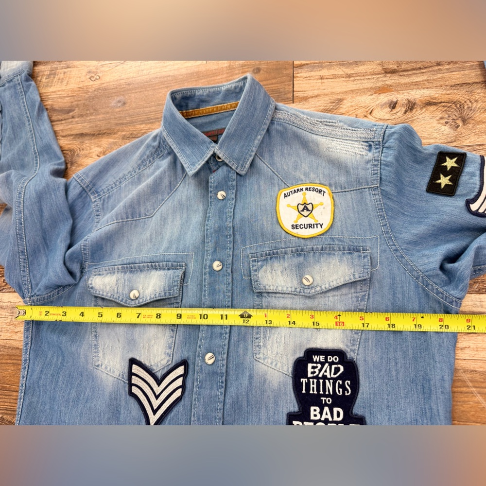 Men's Autark Long Sleeve Denim Like Button Shirt, Assorted Patches, Size Small - Picture 12 of 16